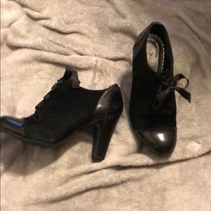 Gianni Bini, Style Top-Ten in black.